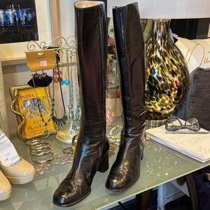 CHANEL Glossy Black Heeled Boots